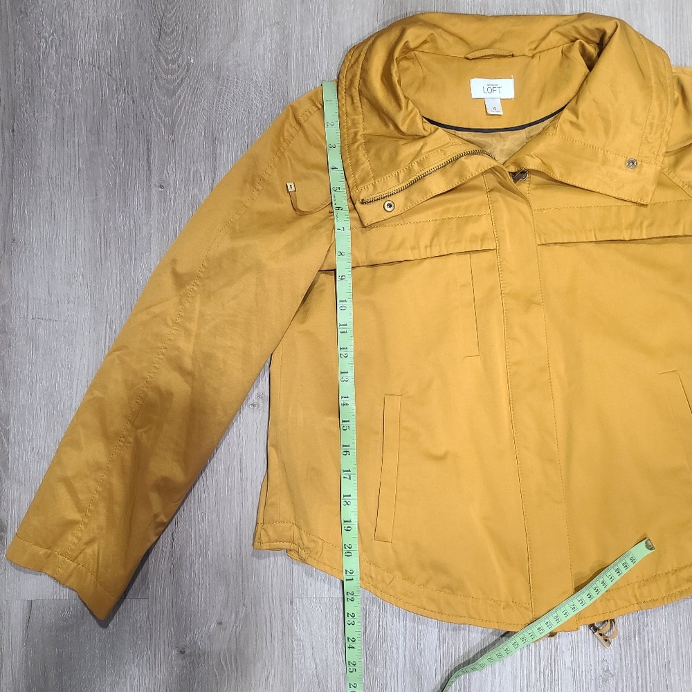 Loft Jacket - Picture 6 of 9